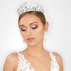 Silver wedding/prom tiara.